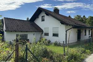 Tutzing-OT Kampberg! Freies EFH mit großer Garage und schönen Gartenterungspotential! – Die vollständige Adresse der Immobilie erhältst du vom Anbieter., 82327 Tutzing – Vorschaubild 3