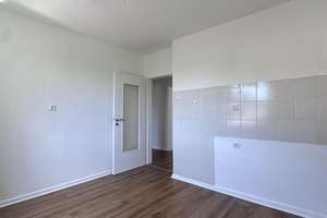 Frisch renovierte 2,5 Raum-Wohnung in Oberhausen-Dümpten – Feldmannstr. 85, 46045 Dümpten, Oberhausen – Vorschaubild 4