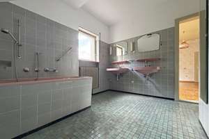 Großzügiges Zuhause. 8 Zimmer. 223 m².
Garten, Garage und 2 Stellplätze. Viel
Platz für Ihre Ideen – Die vollständige Adresse der Immobilie erhältst du vom Anbieter., 78244 Gottmadingen – Vorschaubild 31