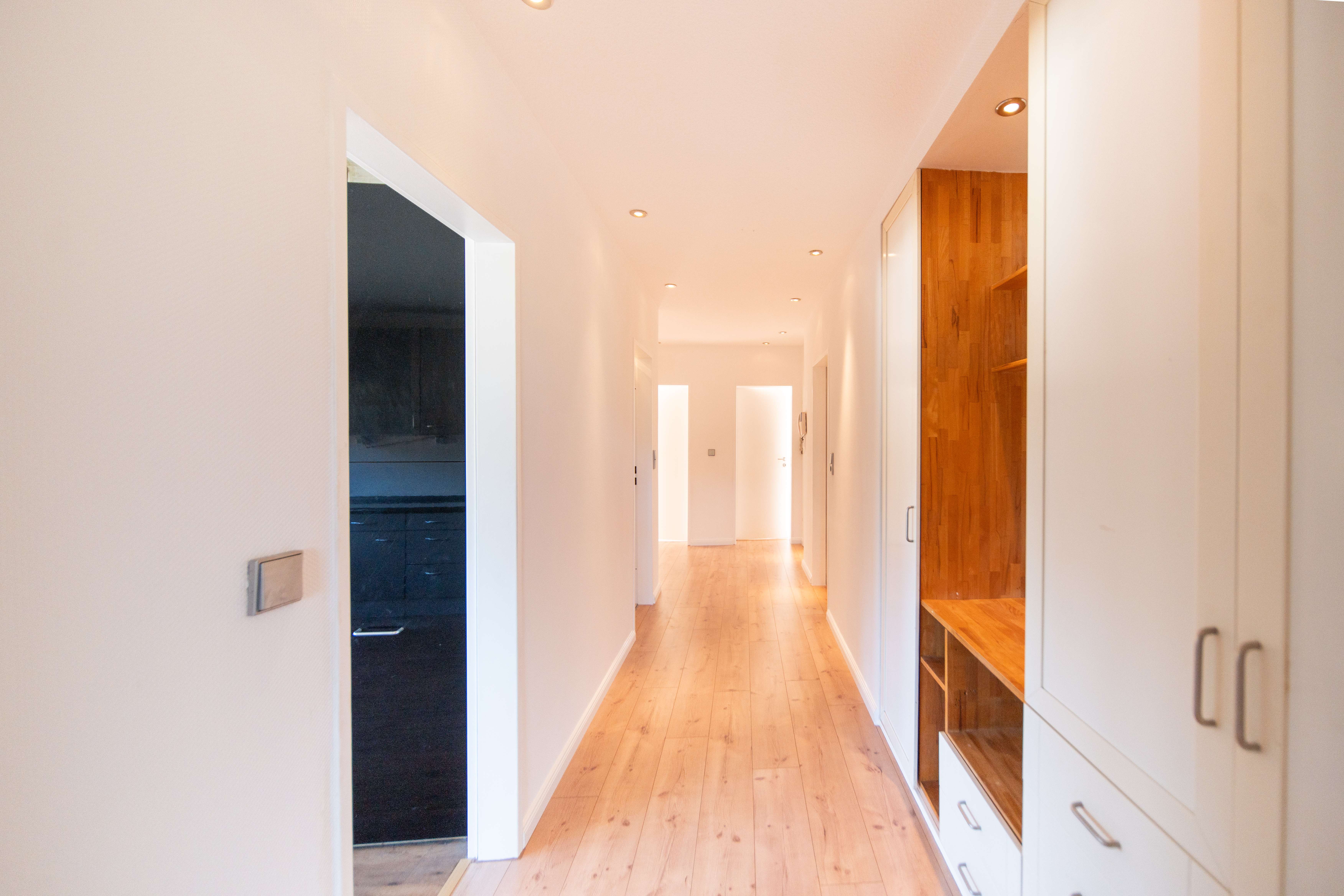 TRAUMHAFTE WOHNUNG MIT DACHTERASSE UND LOFTARTIGEM WOHNZIMMER, Bremen – Bild 2