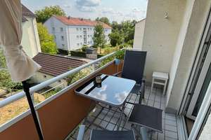 Provisionsfrei: Helle 2,5-Zimmer-Wohnung mit Balkon, Einbauküche & Hobbyraum in begehrter Lage – 70597 Degerloch (Ortsteil), Stuttgart – Vorschaubild 4