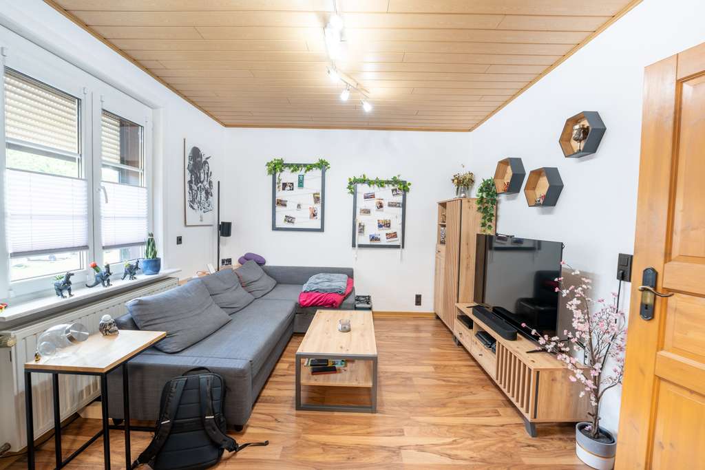 Immobilie in Jena - Charmantes, vollunterkellertes Dreifamilienhaus in beliebter innenstadtnaher Lage in Jena - Bild 3