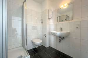 Kleines Glück in Wuppertal-Elberfeld – Briefstraße 18, 42107 Elberfeld, Wuppertal – Vorschaubild 3