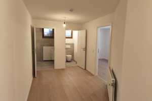Erstbezug nach Renovierung: 4-Zimmer-Wohnung mit gehobener Ausstattung in Pforzheim-Eutingen – Pforzheim – Vorschaubild 2