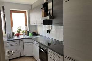 Zuhause mit 2 Zimmern und Balkon in Forstenried