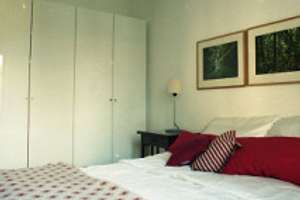 Charmante, möblierte 3-Raum-Wohnung mit Balkon und Garten in München-Schwabing – Moltkestraße 3, 80803 Münchner Freiheit, München – Vorschaubild 9