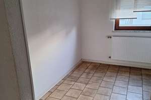 "Willkommen in Ihrem neuen Zuhause und Geschäftshaus mit grenzenlosen Möglichkeiten! - 209-23-Haus 1 – Die vollständige Adresse der Immobilie erhältst du vom Anbieter., 72636 Frickenhausen – Vorschaubild 47