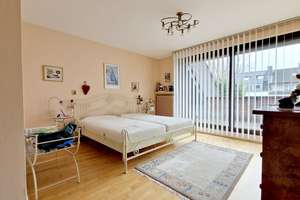 Zuhause mit Charakter, Kamin & Sauna – großzügiges Familienhaus mit Garten und Doppelgarage – Die vollständige Adresse der Immobilie erhältst du vom Anbieter., 45470 Menden-Holthausen, Mülheim an der Ruhr – Vorschaubild 13