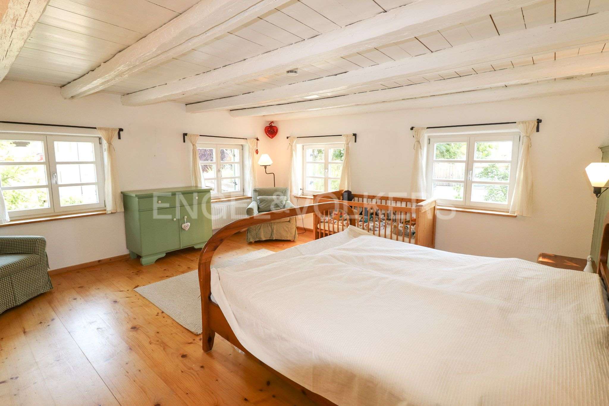 Immobilie in Unterthingau - Architektenhaus im Landhausstil mit Geschichte im Allgäu - Bild 3