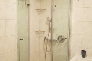 1,5 ZW vollmöbilierte hochwertige Penthouse + Wintergarten ,Terasse, EG +Strom +Wifi Stuttgart – Die vollständige Adresse der Immobilie erhältst du vom Anbieter., 70327 Lindenschulviertel, Stuttgart – Vorschaubild 55