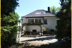 FROHNAU! Ansprechendes Einfamilienhaus auf einem ca. 866 m² großen in bevorzugter Wohnlage – Die vollständige Adresse der Immobilie erhältst du vom Anbieter., 13465 Frohnau, Berlin – Vorschaubild 1