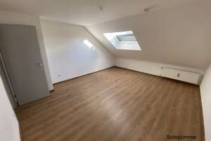 Helle 4-Zimmer Dachgeschosswohnung in Regensburg-Ost – Die vollständige Adresse der Immobilie erhältst du vom Anbieter., 93055 Ostenviertel, Regensburg – Vorschaubild 5