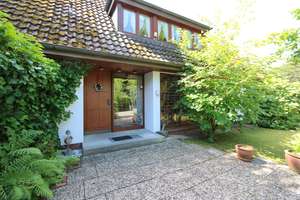 Großzügiges Architektenhaus mit Doppelgarage auf großem Grundstück in Hamburg-Wellingsbüttel – Die vollständige Adresse der Immobilie erhältst du vom Anbieter., 22391 Wellingsbüttel, Hamburg – Vorschaubild 18