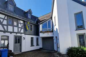 Elz. Gepflegtes Wohnhaus in zentraler ruhiger Lage. – Limburg-Weilburg (Kreis) – Vorschaubild 1