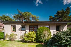 "Royal Oak" - Familienbungalow mit Traumgarten und Gästehaus an der Berliner Stadtgrenze zu kaufen! – Die vollständige Adresse der Immobilie erhältst du vom Anbieter., 12623 Mahlsdorf, Berlin – Vorschaubild 3