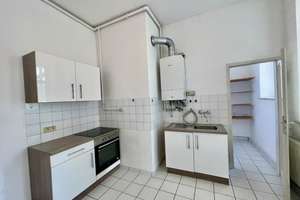 Altbauwohnung mit verglaster Sonnenloggia - 
Wohnen im Herzen von S-West – Die vollständige Adresse der Immobilie erhältst du vom Anbieter., 70197 Rotebühl, Stuttgart – Vorschaubild 2