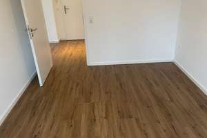 Moderne ruhige 3-Zimmer-Wohnung zentral in Leverkusen mit Balkon und Allgemeingarten – Die vollständige Adresse der Immobilie erhältst du vom Anbieter., 51373 Wiesdorf, Leverkusen – Vorschaubild 2