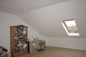 Großzügiges Einfamilienhaus auf 1.840 m² Grundstück mit Teilungspotenzial in Berlin-Blankenburg – Die vollständige Adresse der Immobilie erhältst du vom Anbieter., 13129 Blankenburg, Berlin – Vorschaubild 16