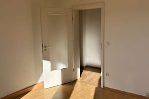 Charmante DG-Wohnung mit viel Licht in Essen-Frohnhausen sucht ab Mai neuen Mieter*in – Rankestr. 2, 45144 Frohnhausen, Essen – Vorschaubild 8
