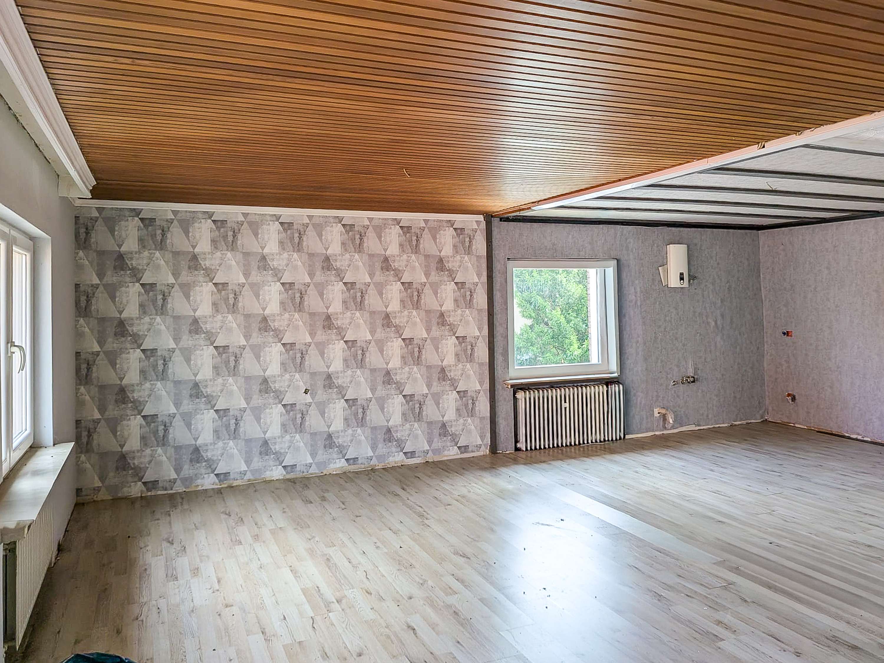 Immobilie in Quakenbrück - Großzügiges Wohnhaus mit zwei Einheiten und ehemaliger Gaststätte in ruhiger Lage - Bild 2