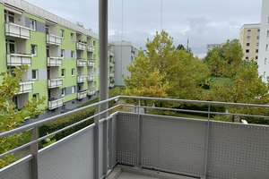 Zentrumsnah und dennoch im Grünen! 3-Zimmer Wohnung mit großem Balkon in Bogenhausen – Die vollständige Adresse der Immobilie erhältst du vom Anbieter., 81925 Oberföhring, München – Vorschaubild 9