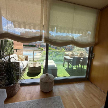 PARLA ESTE!!! DREI SCHLAFZIMMER, ZWEI BÄDER. MIT GARAGE, ABSTELLRAUM UND TERRASSE!!!