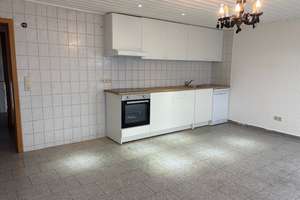 Freundliche 2-Zimmer-Dachgeschosswohnung inkl. Einbauküche in Pforzheim – Luisenstraße 28, 75172 Weststadt, Pforzheim – Vorschaubild 3