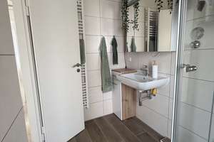 Zuhause mit vier Zimmern und Balkon in der Augsburger Innenstadt – Die vollständige Adresse der Immobilie erhältst du vom Anbieter., 86150 Lechviertel, östl. Ulrichsviertel, Augsburg – Vorschaubild 10