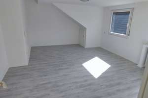 Schöne Dachgeschosswohnung  – Behringstraße 32, 42653 Gräfrath, Solingen – Vorschaubild 4