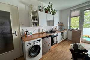 Mittendrin und trotzdem ruhig! Hübsche Stadtwohnung mit Balkon in der Düsseldorfer City – Karl-Anton-Straße xx, 40211 Düsseldorf – Vorschaubild 4