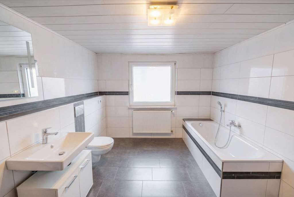 Immobilie in Dalheim - Zwei Häuser auf einem Grundstück – ideal für Mehrgenerationen, Vermietung oder Wohnen & Arbeiten - Bild 1