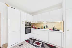 Mitten in der Stadt - 3 Zimmerwohnung mit Balkon & Aufzug! – Die vollständige Adresse der Immobilie erhältst du vom Anbieter., 55116 Neustadt, Mainz – Vorschaubild 2