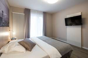 Sprungbrett nach München! Apartment mit 2 Schlafzimmern für bis zu 4 Personen – Ottobrunner Straße 12 a, 81737 Ramersdorf, München – Vorschaubild 2