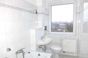 *** beliebt im 1. Obergeschoss mit Balkon – Carl-von-Ossietzky-Straße 115, 9127 Gablenz, Chemnitz – Vorschaubild 4