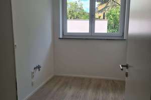 SCHÖNER WOHNEN. Kernsanierte 3 Zimmer Wohnung nach KFW 70 Standard, in Top-Lage nähe Citygalerie – Provinostraße 16, 86153 Am Schäfflerbach, Augsburg – Vorschaubild 11