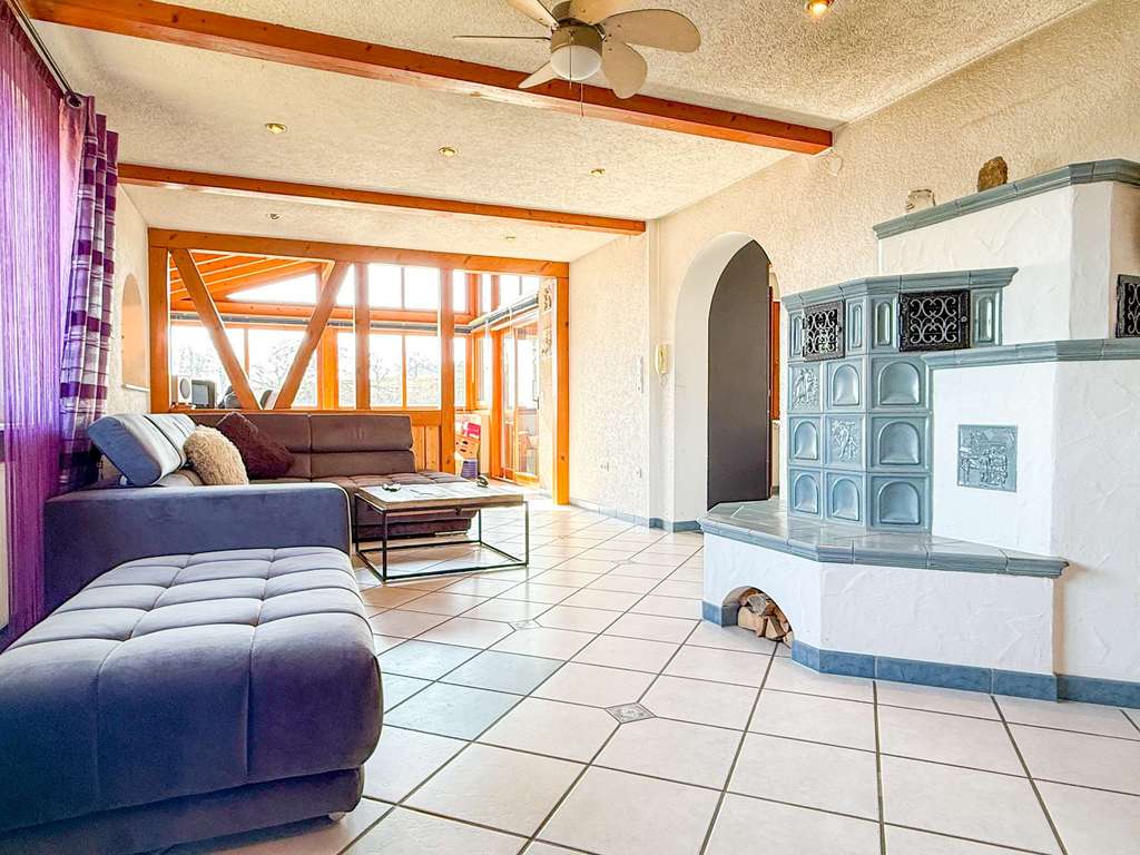 Immobilie in Buchen (Odenwald) - Großzügiges Wohnhaus mit Einliegerwohnung in herrlicher Randlage! - Bild 1