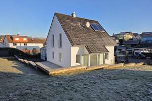🏡 Stilvolles Einfamilienhaus in Bestlage - modern, ruhig, sofort bezugsfrei – Ortenleite 8, 96161 Gerach – Vorschaubild 3