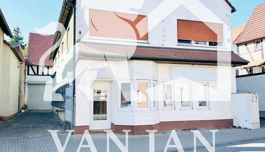 Bild von Charmantes Dreifamilienhaus mit großer Scheune und Gartengrundstück