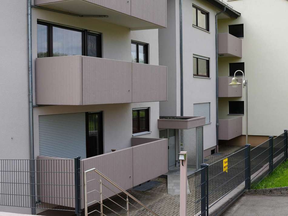 Eingangsbereich Aussen (2)
