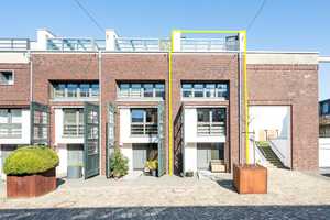 Exklusives Townhouse mit zwei Tiefgaragenstellplätzen in Hamburg-Eppendorf – Hamburg – Vorschaubild 2