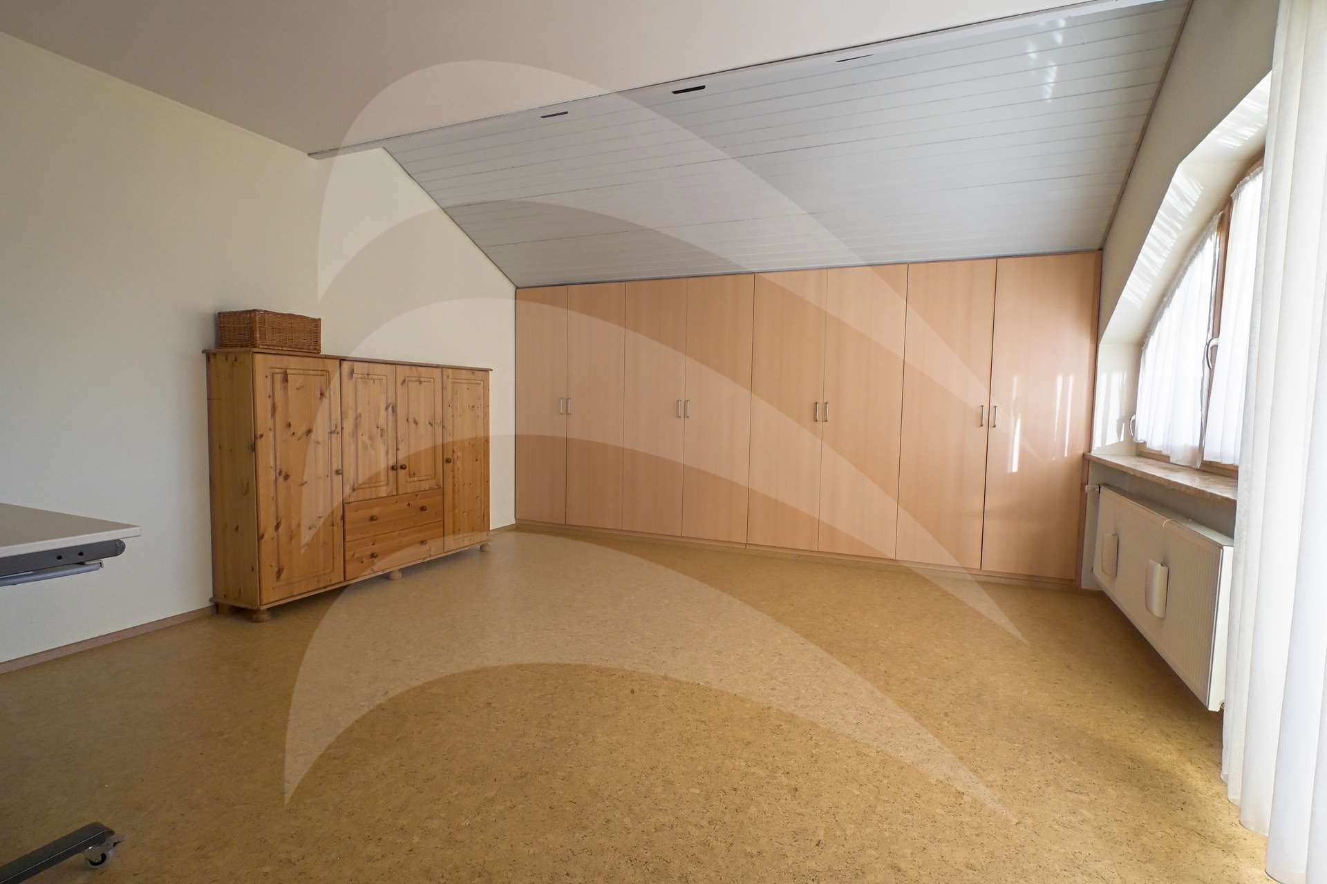 Immobilie in Marklkofen - Geräumiges Einfamilienhaus mit Weitblick ins Vilstal - Bild 10