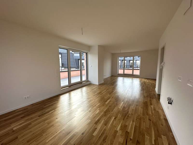 **Erstbezug** Große 5-Raum-Wohnung mit Dachterrasse in Dresden-Friedrichstadt - Photo 2