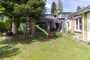 Herrlicher Seeblick: großzügiges und solides Einfamilienhaus mit Einliegerwohnung und Nebengebäude – Die vollständige Adresse der Immobilie erhältst du vom Anbieter., 24306 Plön – Vorschaubild 9
