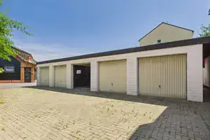 Charmantes Fachwerkhaus im Herzen Königslutters! 2 eigenständige Wohnungen, teilsaniert, 5 Garagen – Helmstedt (Kreis) – Vorschaubild 10