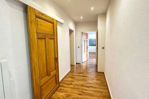 ***modernisierte Wohnung mit großzügiger Terrasse und vielseitigem Raumangebot
