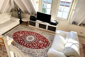 "Wohnen wie im Schloss " 2,5 Zimmer-DG-Maisonette-Wohnung – Die vollständige Adresse der Immobilie erhältst du vom Anbieter., 70597 Waldau, Stuttgart – Vorschaubild 3