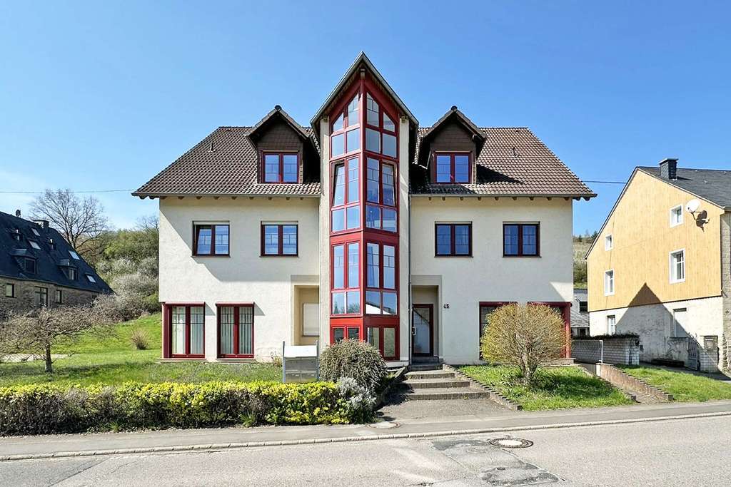 Immobilie in Fell - Großzügige Eigentumswohnung in Fell-Fastrau in einem gepflegten Wohnhaus mit Blick ins Grüne. - Bild 1