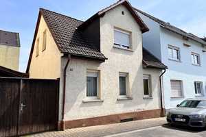 Gemütliches Einfamilienhaus mit Hof und zwei Garagen zu verkaufen – Rheingau-Taunus-Kreis – Vorschaubild 2