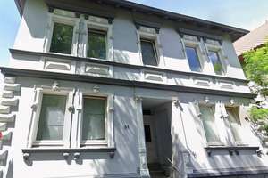 Renovierte helle und geräumige Zentralwohnung zu vermieten