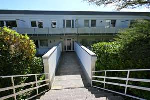 Gepflegte Etagenwohnung mit Schwimmbad und Sauna – Die vollständige Adresse der Immobilie erhältst du vom Anbieter., 66119 St. Arnual, Saarbrücken – Vorschaubild 3